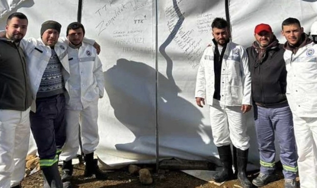 Madencilerden deprem bölgesine notlu veda: 'Hakkınızı helal edin'