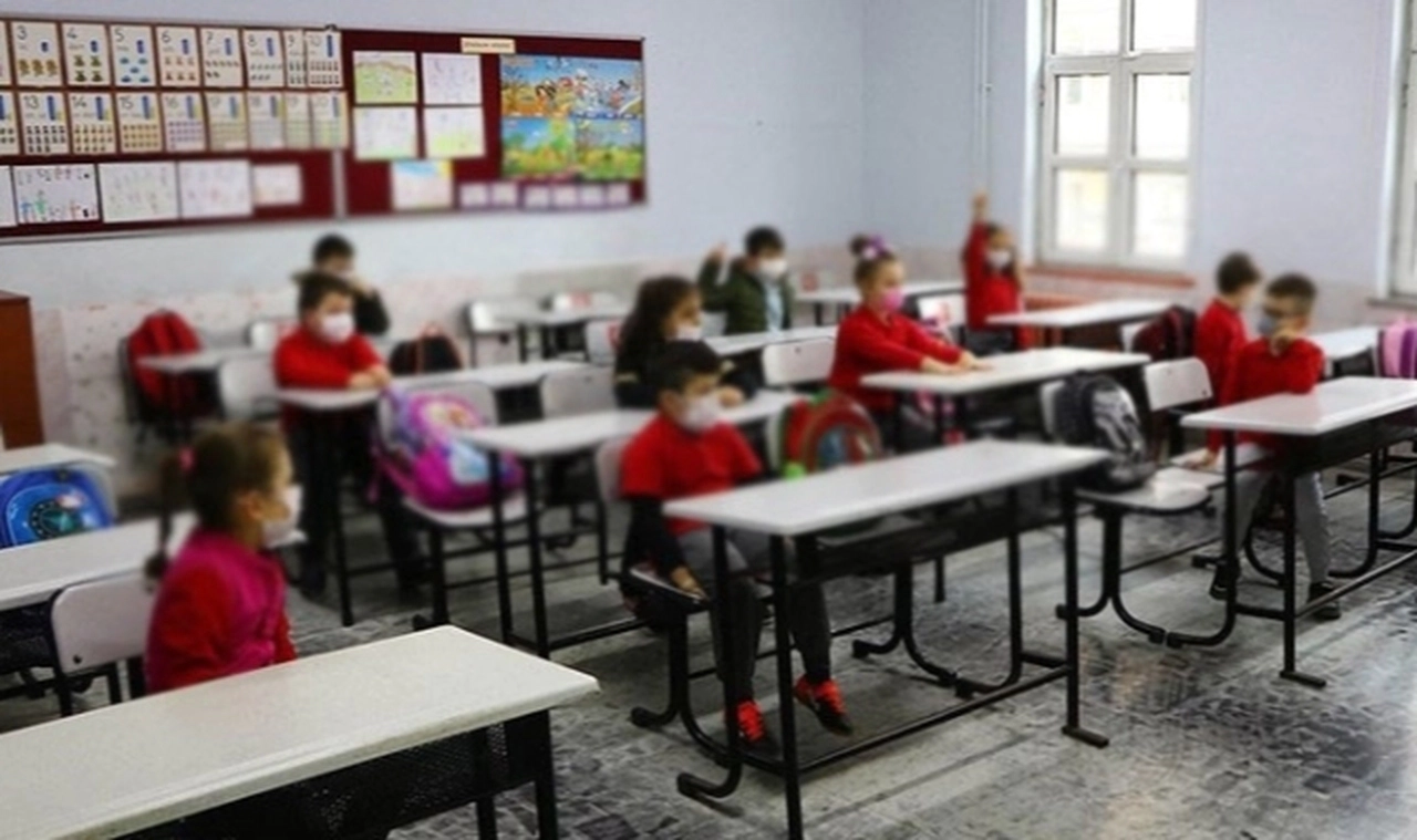 "Ücretsiz yemek dediler faturayı ailelere kestiler"
