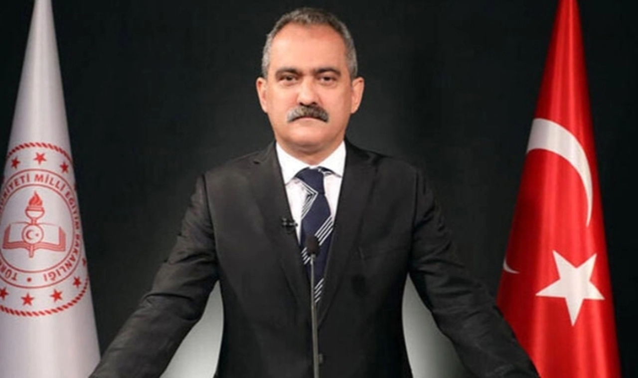 Bakan Özer'den öğretmen atamalarına ilişkin açıklama