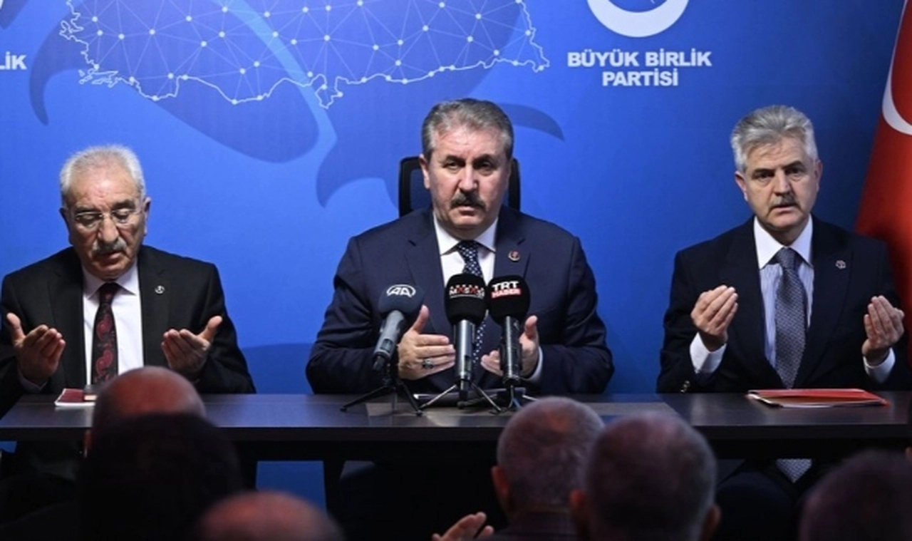 BBP’li Destici’den İYİ Parti açıklaması: Cumhur İttifakı'na davet edilmesi etik olur