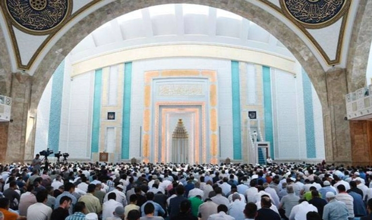 Diyanet'in Çanakkale Zaferi’ne yer verdiği hutbesinde yine Atatürk anılmadı