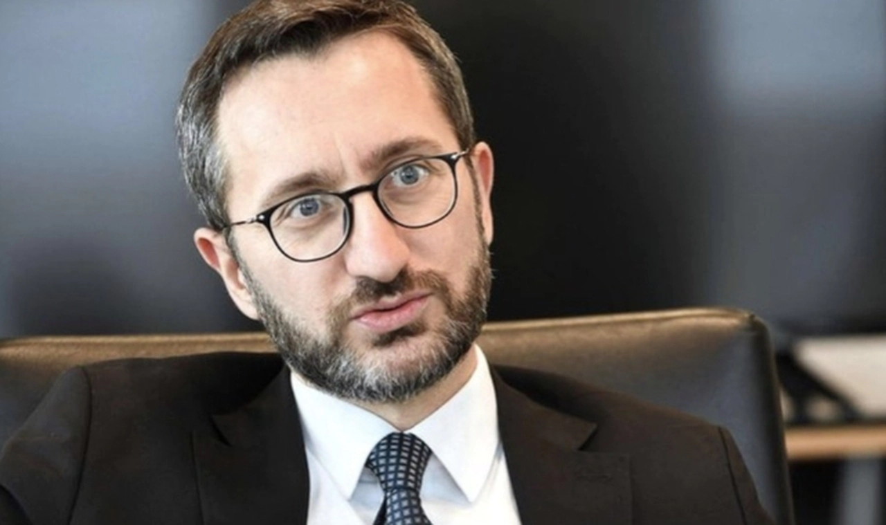 Fahrettin Altun, gazeteci İsmail Saymaz'ı yalanladı: "Sözde 'haber' adı altında ortaya atılan bu dedikodular..."