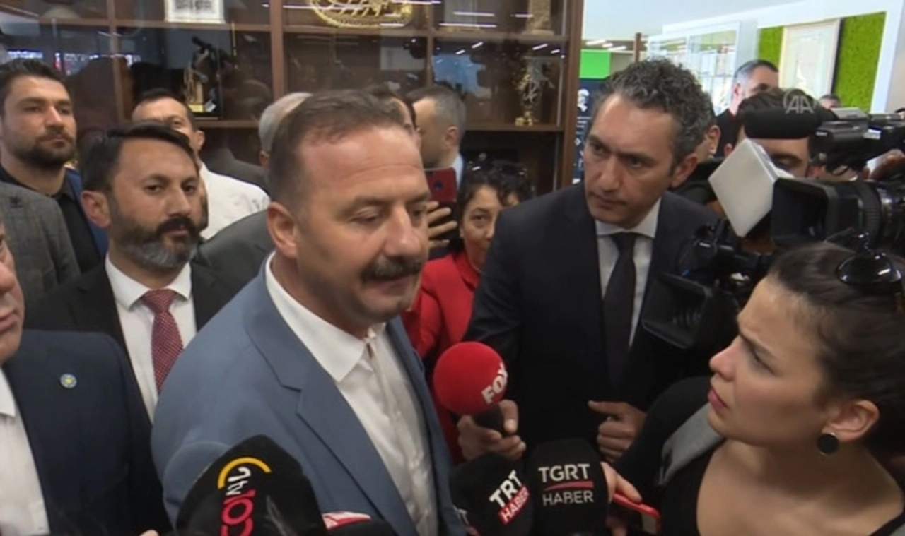 İYİ Partili Ağıralioğlu'ndan "Altılı Masa'nın paydaşı mısınız?' sorusuna yanıt