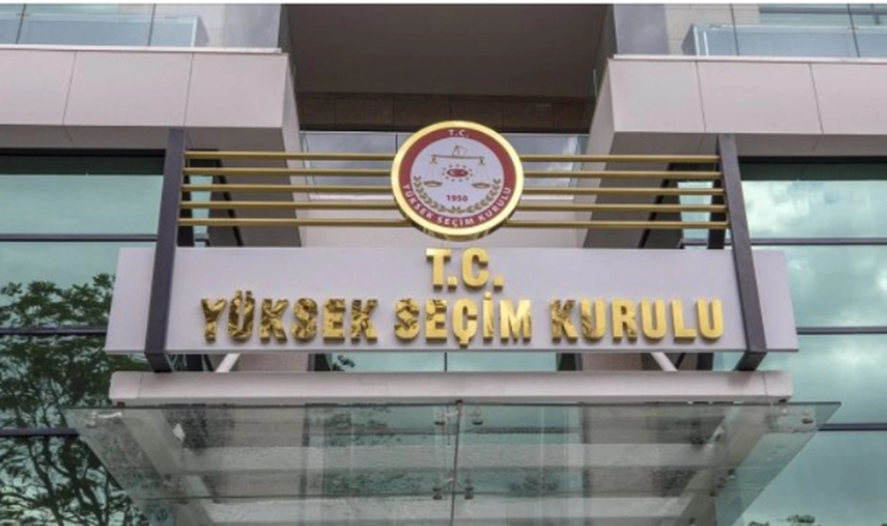 Seçmenlerin imzasıyla gösterilecek cumhurbaşkanı adaylarının başvuru süresi doldu: Yedi aday başvurdu