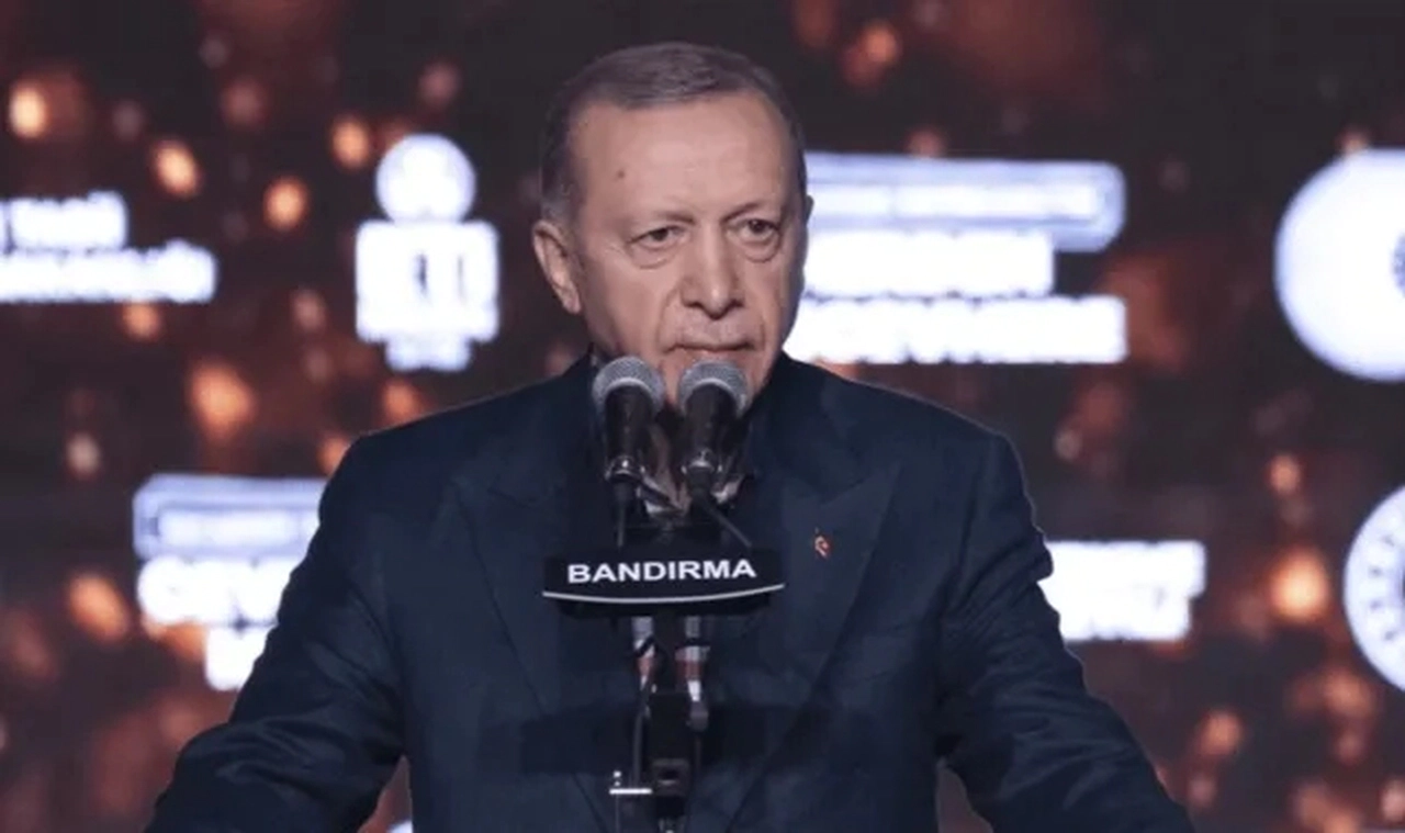 WhatsApp’ta Erdoğan’a hakkını helal etmediğini söyleyen mühendis görevden uzaklaştırıldı