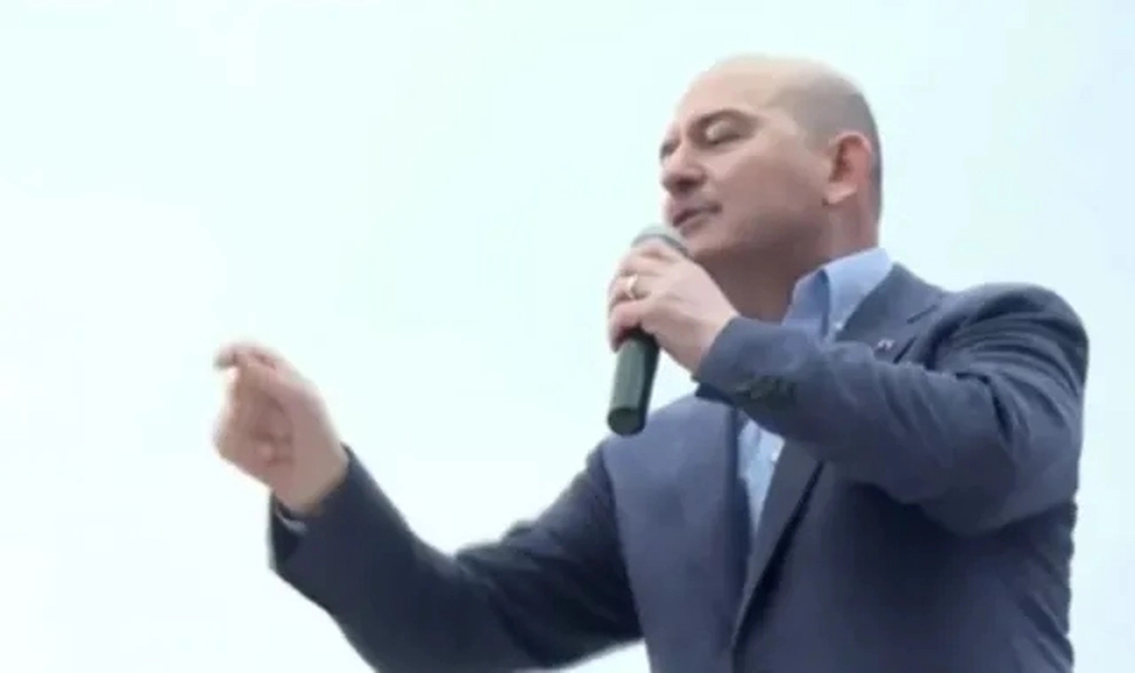 Bakan Soylu konuşması sırasında Yeşil Sol standını hedef aldı: Be kepazeler bu ülkenin İçişleri Bakanı konuşuyor!