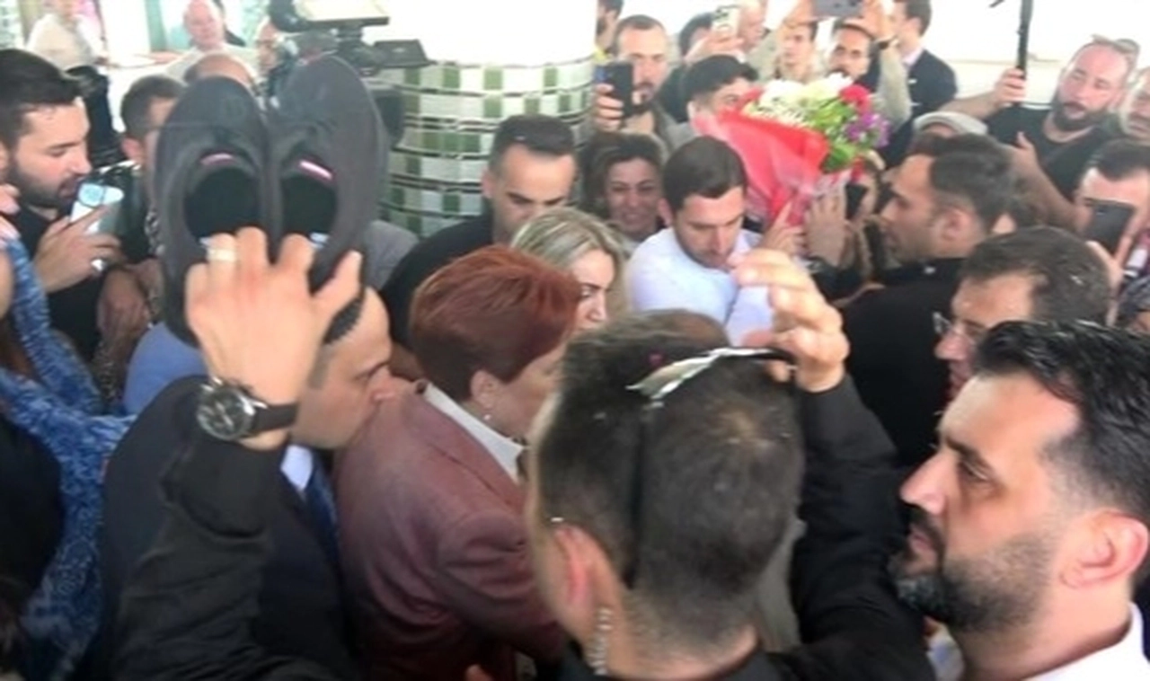 Bir ayakkabı tepkisi de Akşener ve İmamoğlu'na