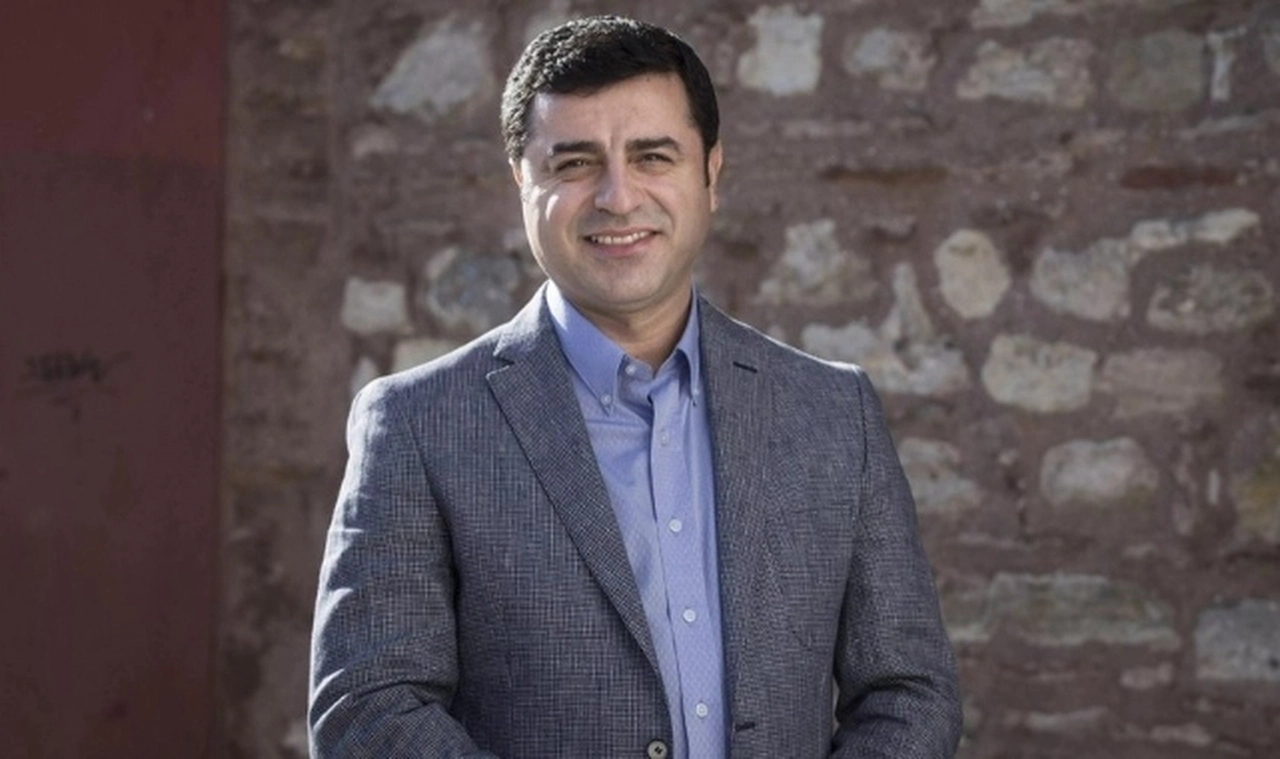 Selahattin Demirtaş: 'Erdoğan'ın İmralı'ya heyet gönderdiği iddiasını kaynaklarım doğruladı'