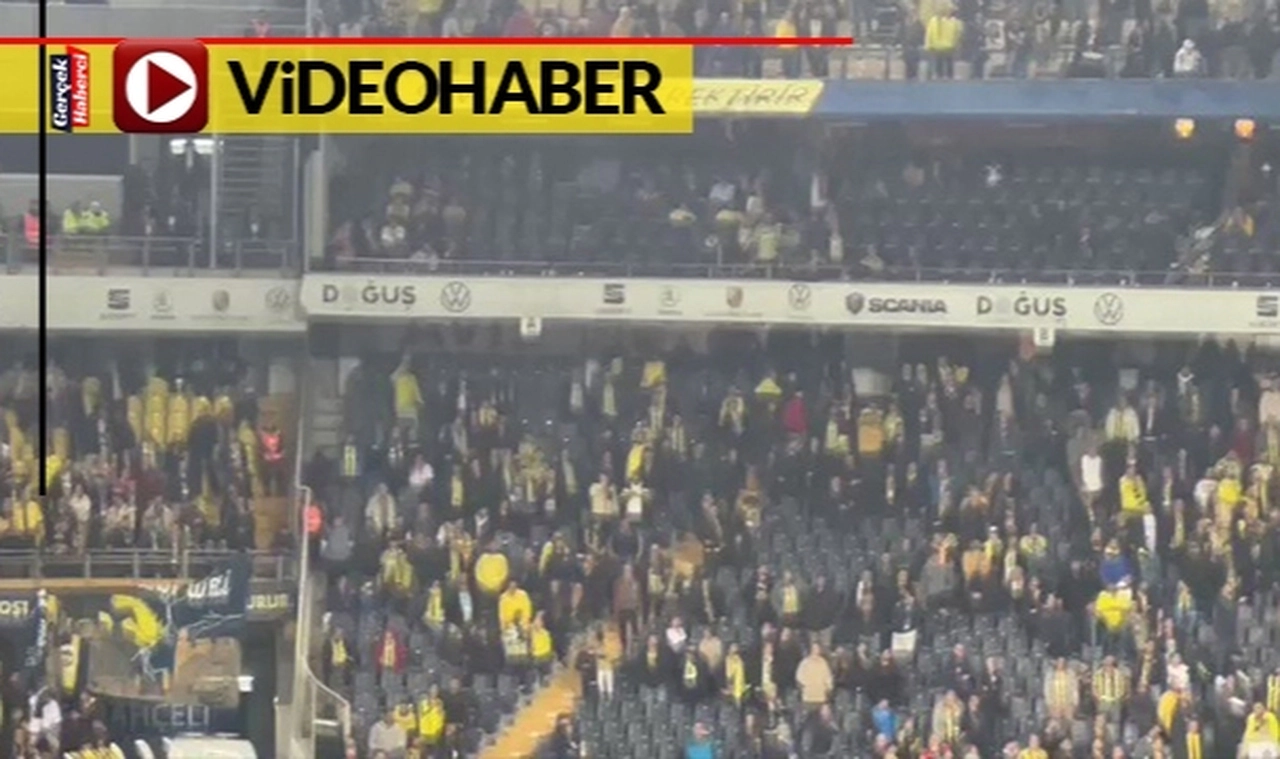 Tribünlerden 'Ali Koç istifa' sesleri