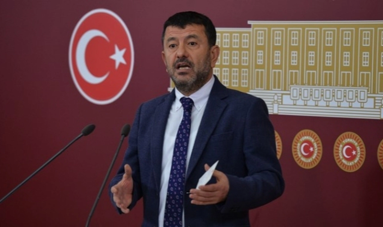 Veli Ağbaba: "2,6 milyon çocuğumuz ucuz iş gücü olarak kullanılıyor"