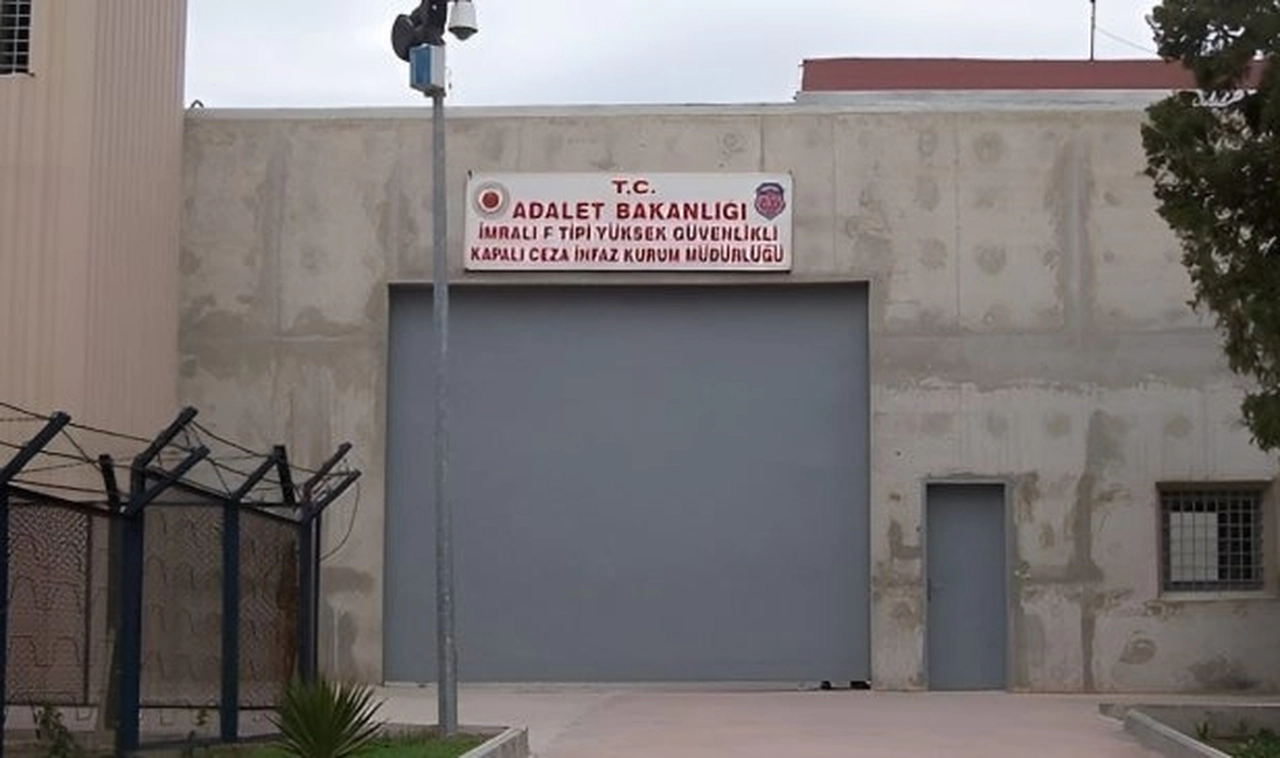 Bekir Bozdağ'dan İmralı açıklaması