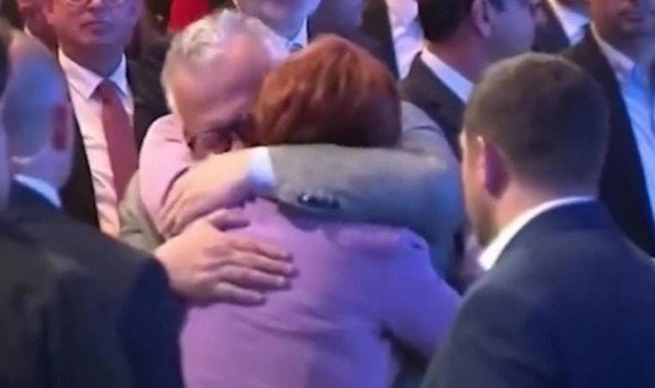 Celal Şengör, Akşener'e sarılıp ağladı