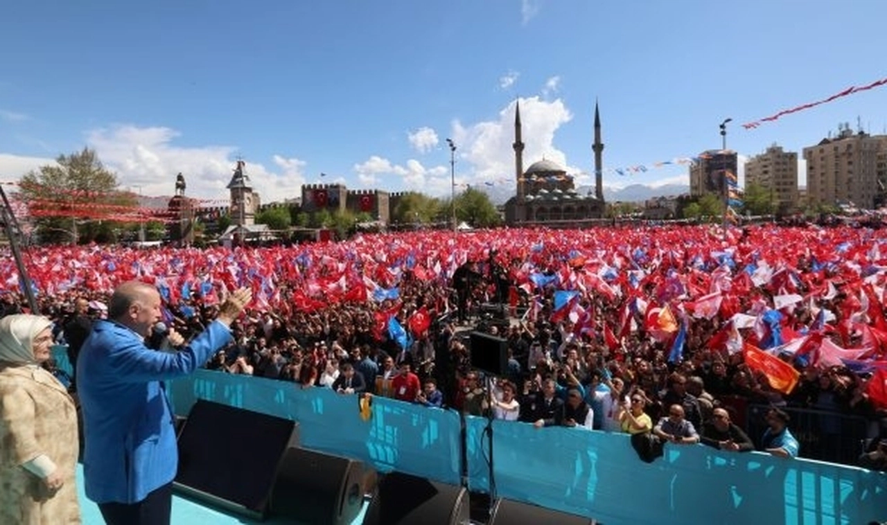 Erdoğan'dan küçük esnafa 'prim' vaadi