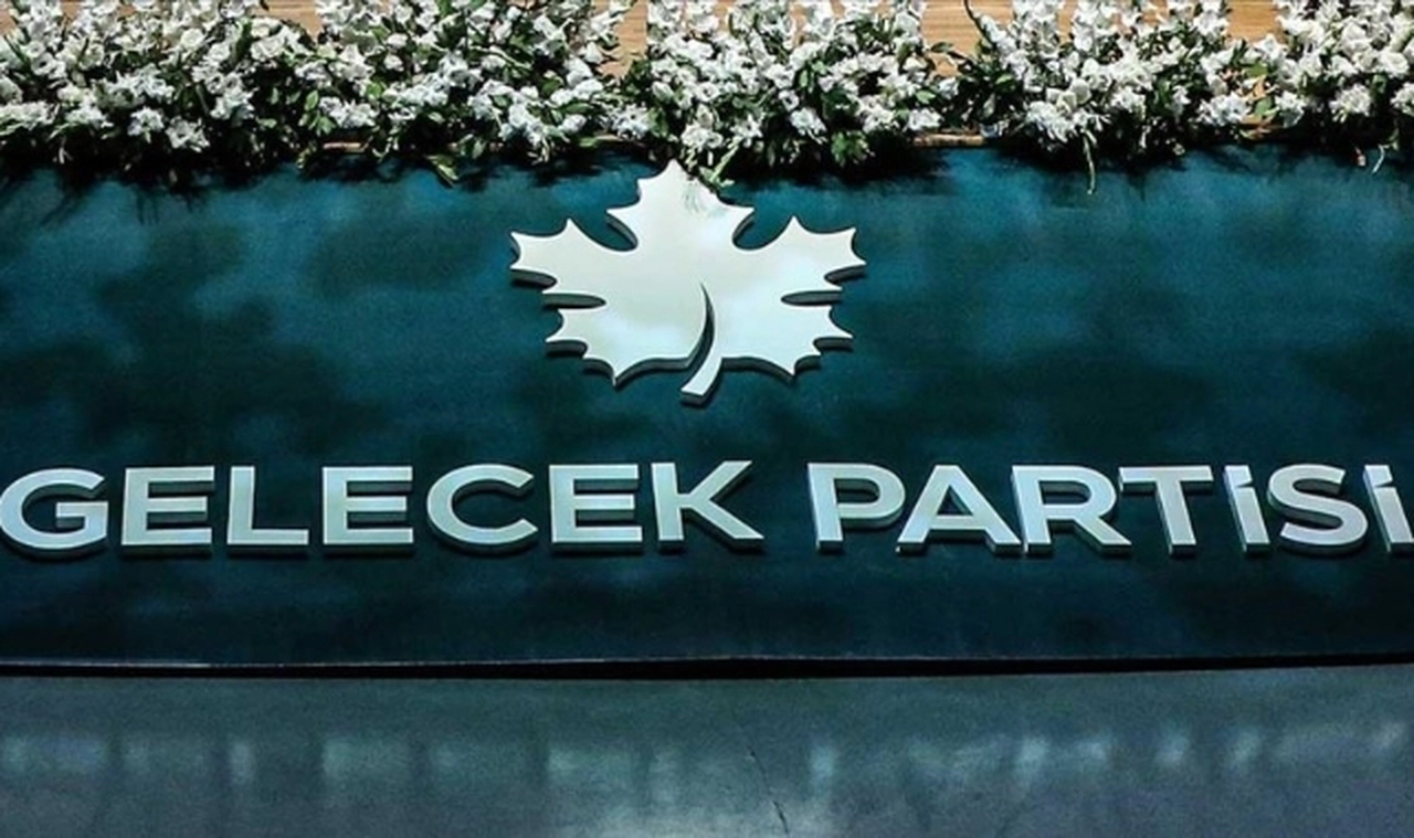 Gelecek Partisi'nde üst düzey istifa
