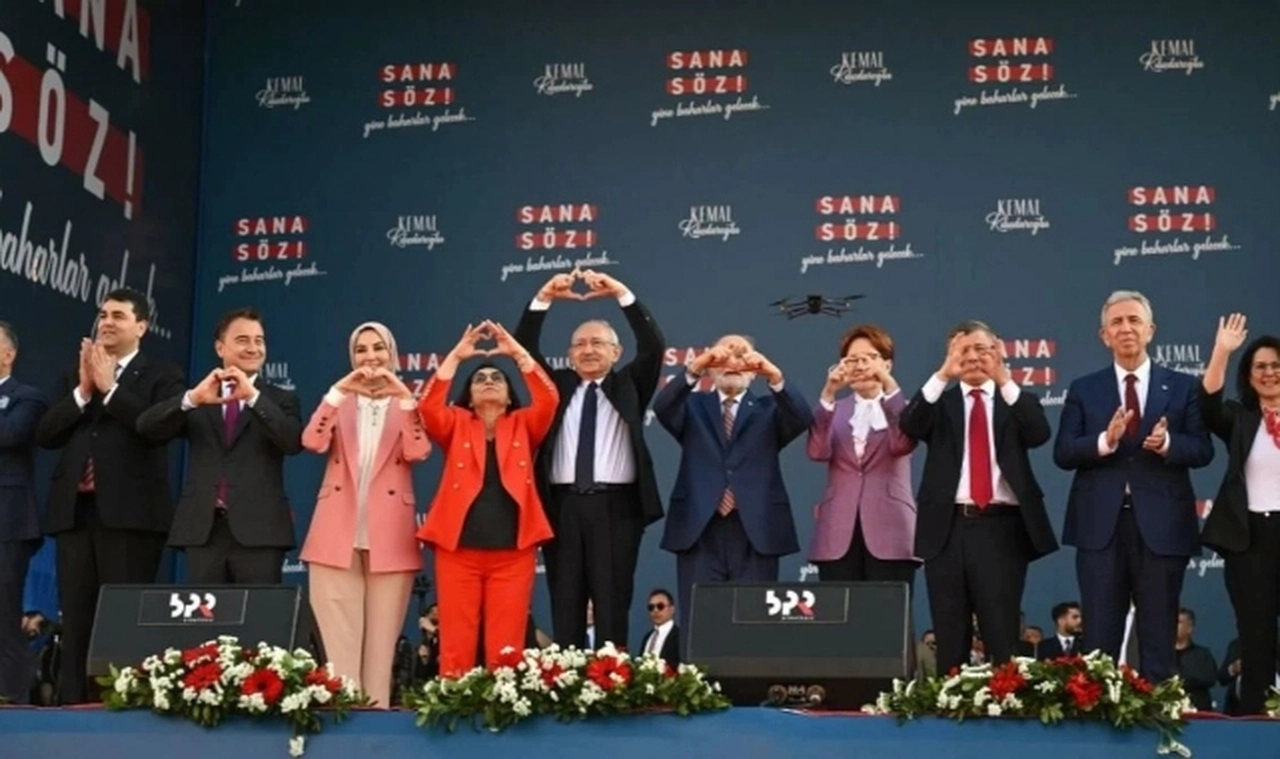 Kılıçdaroğlu ve Millet İttifakı’nın ekonomi kurmayları İstanbul’da bir araya geldi: “Kurumlarda oluşan kamu zararlarının takipçisi olacağız”