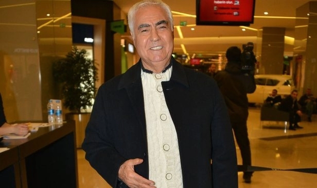 Nuri Sesigüzel yaşamını yitirdi