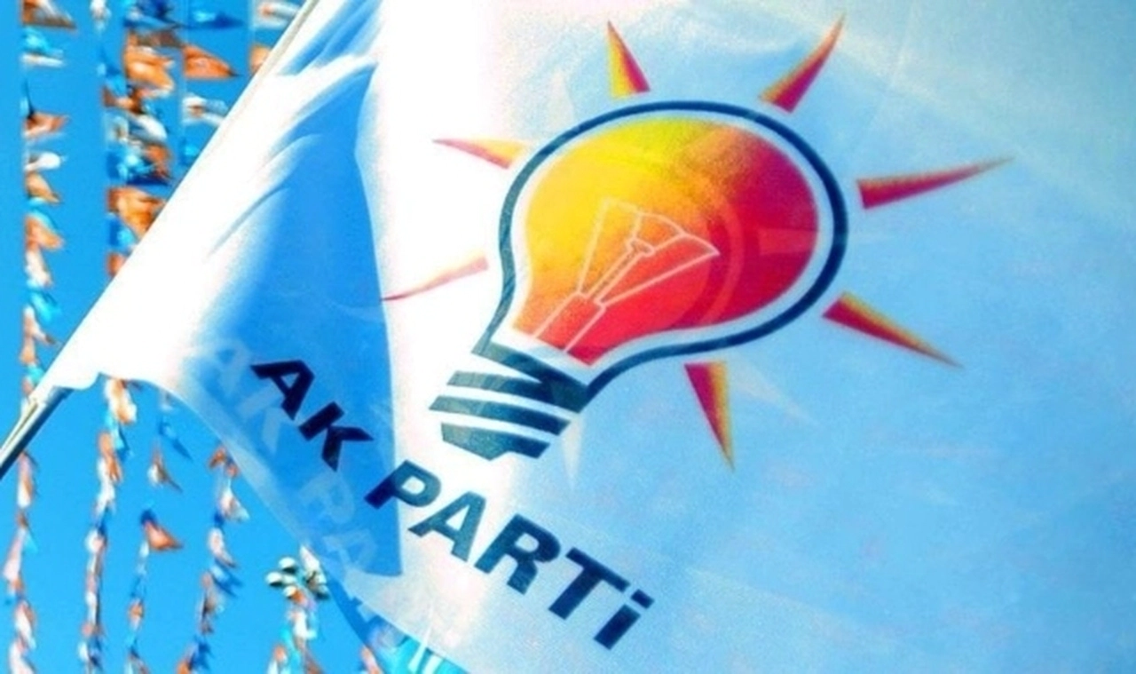 AK Parti Eskişehir teşkilatında istifa depremi