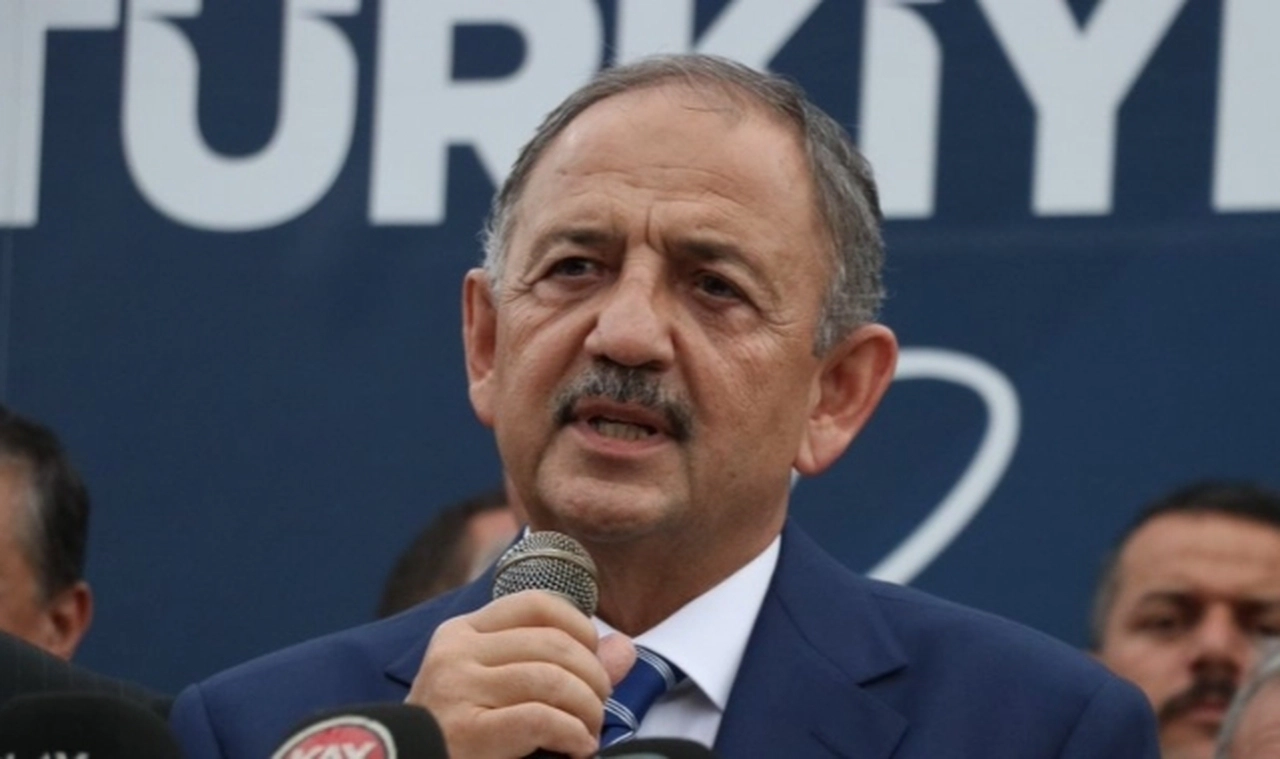 Bakan Özhaseki: Epey bir yük bizi bekliyor, 680 bine yakın konut inşaatını yapmak durumundayız