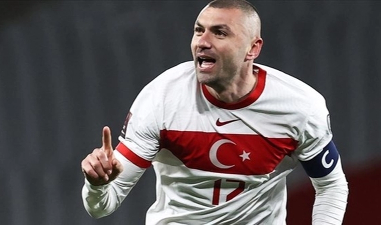 Burak Yılmaz futbolu bıraktı!