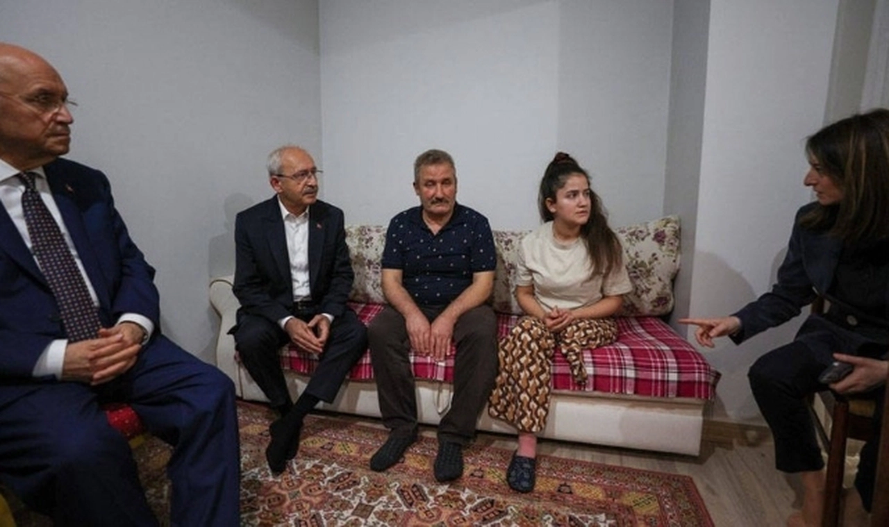 Kılıçdaroğlu, Babalar Günü'nde depremzede aileleri ziyaret etti