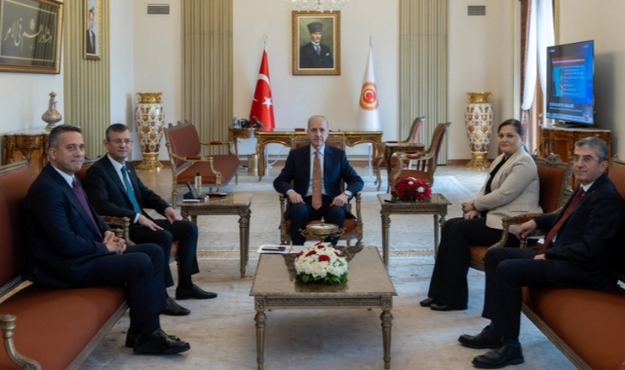 Özgür Özel paylaştı: CHP'den Numan Kurtulmuş'a 'Can Atalay' ziyareti