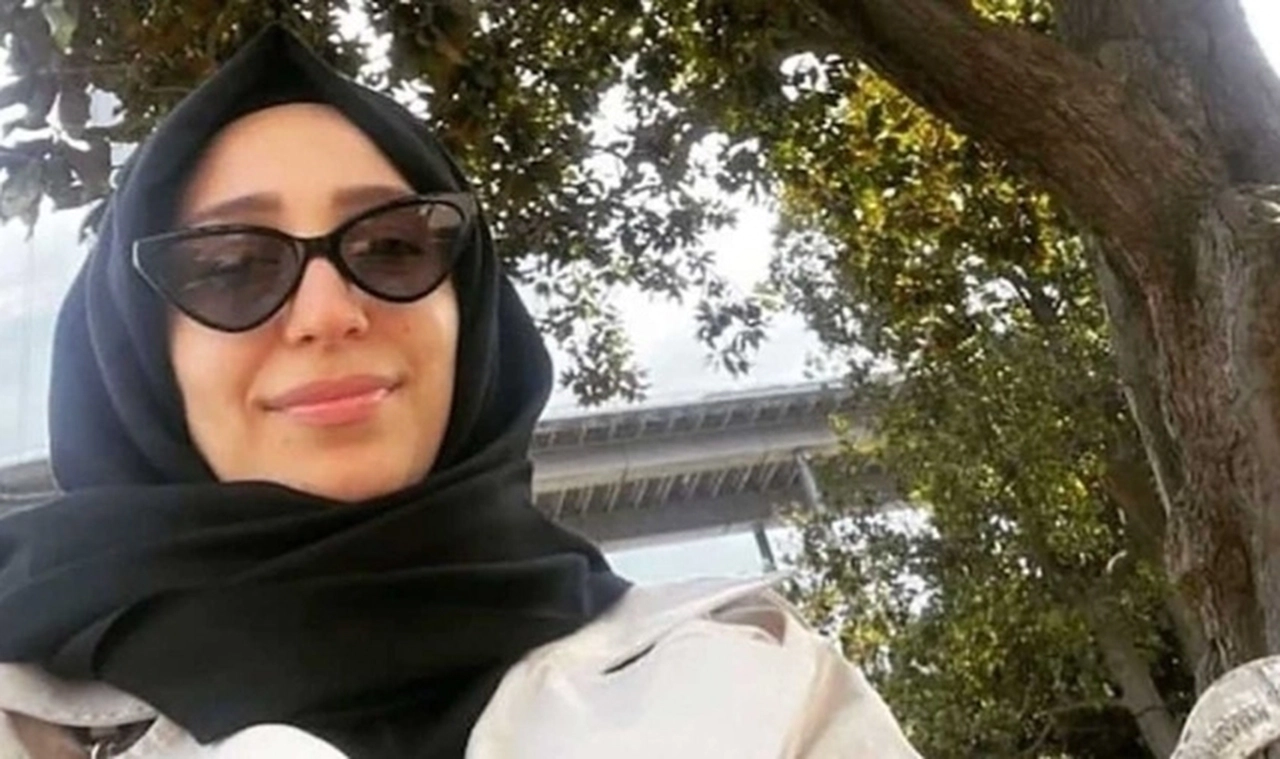 Ali Erbaş’ın kızından yükselen euroya sitem: 'Fasulyecim, yüro 30 TL maalesef'