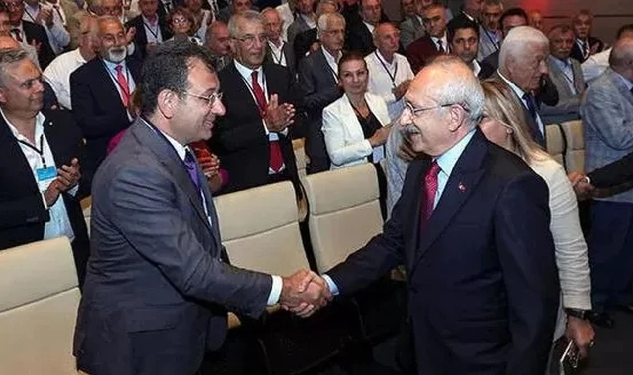 CHP’de değişim tartışmaları: Güç dengeleri nasıl şekilleniyor?