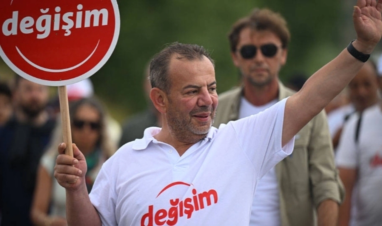 CHP Yüksek Disiplin Kurulu'ndan Tanju Özcan kararı: Savunma yapması tebliğ edildi