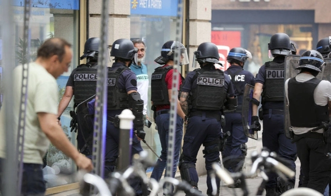Fransa'daki protestolar: Bir günde 719 kişi gözaltına alındı