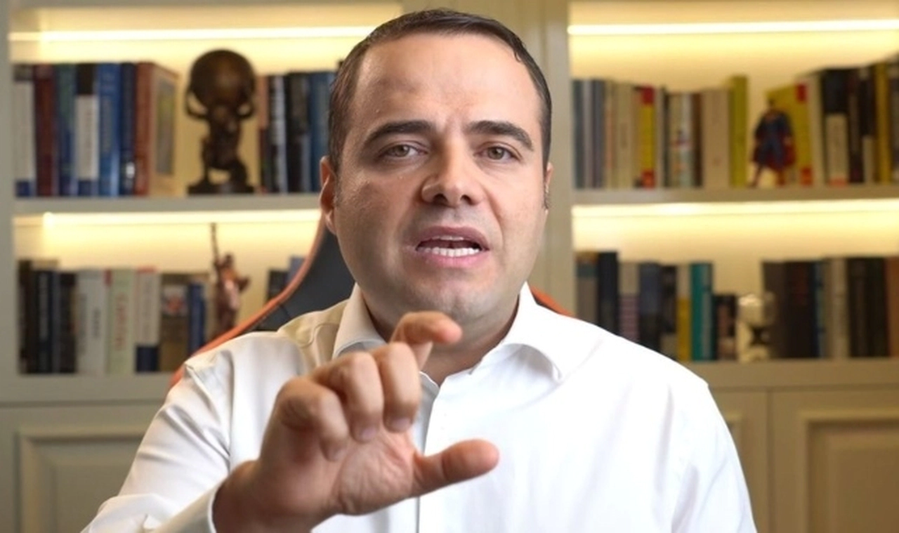 Özgür Demirtaş'tan 'emekli maaşı' yorumu: Ölmelerini mi bekliyoruz?