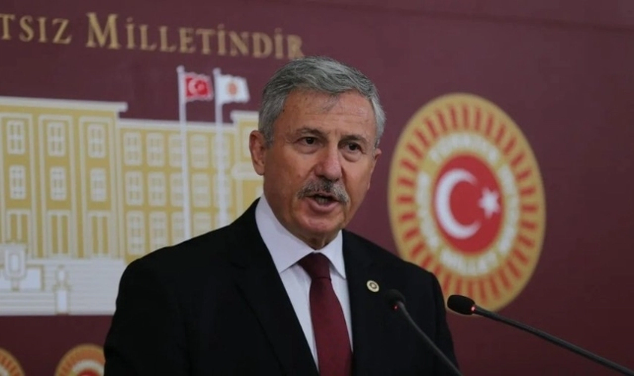 Saadet Partisi Meclis Grubu’nun Grup Başkanı Selçuk Özdağ olacak
