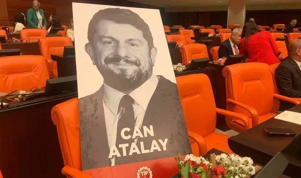 Tutuklu vekil Can Atalay AYM'ye başvurdu