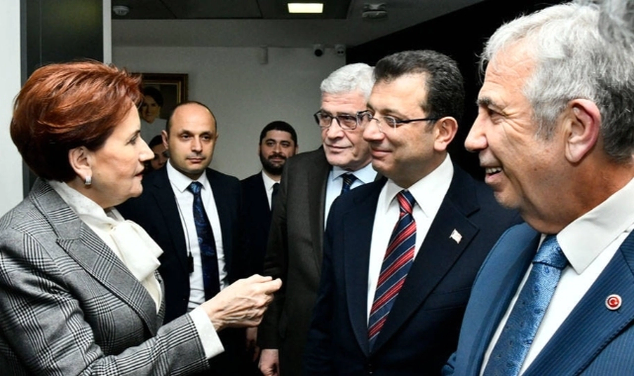 Akşener'den "İmamoğlu ve Yavaş'ın karşısına aday çıkaracak mısınız?" sorusuna yanıt