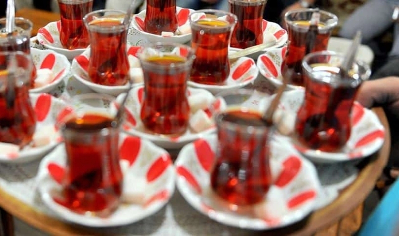 Çay fiyatlarına üç ayda üçüncü zam