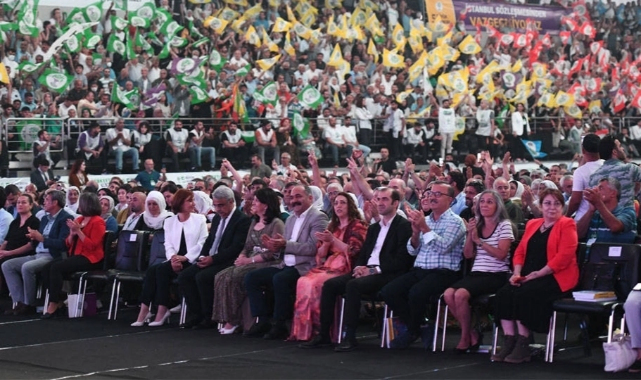 HDP’nin yeni Eş Genel Başkanları belli oldu