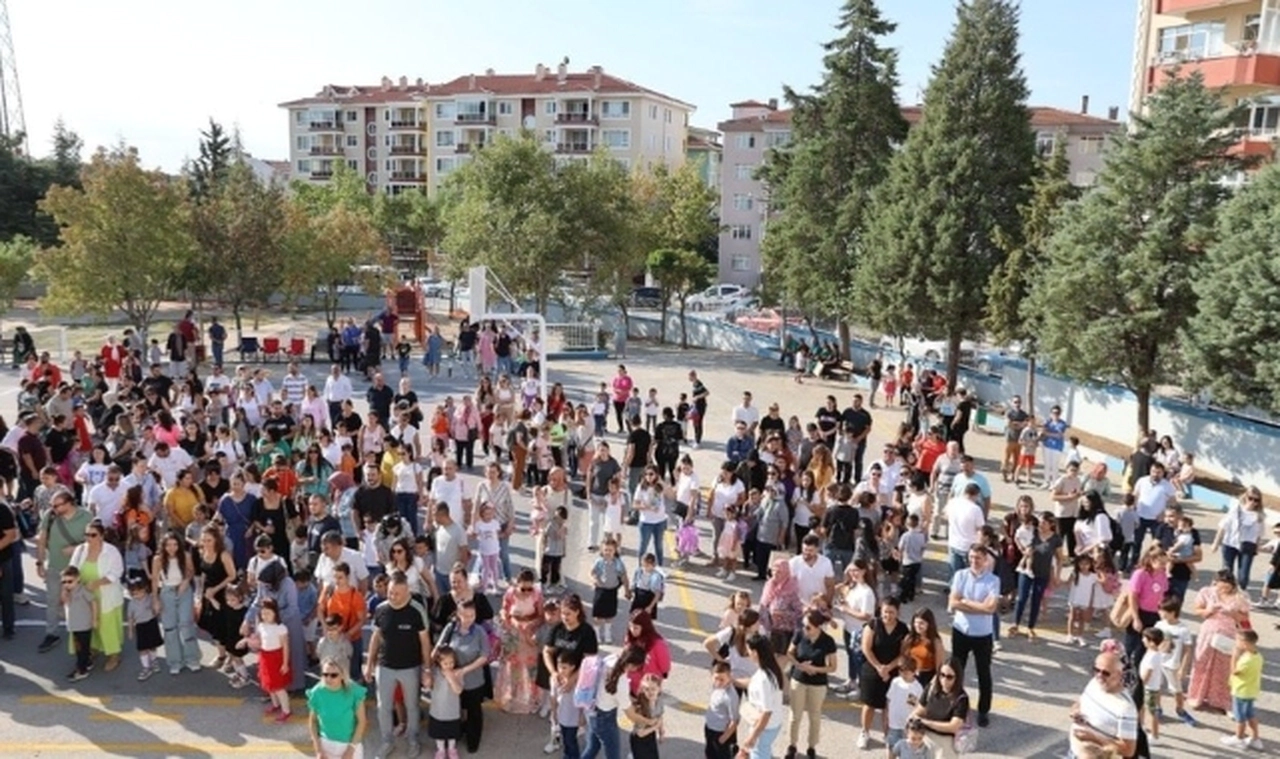 20 milyon öğrenci için ders zili yarın çalacak