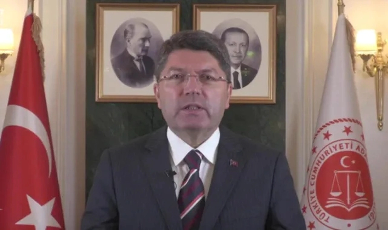 Adalet Bakanı Yılmaz Tunç'tan yeni adli yıl mesajı: Milletimiz adına çok ter dökeceğiz