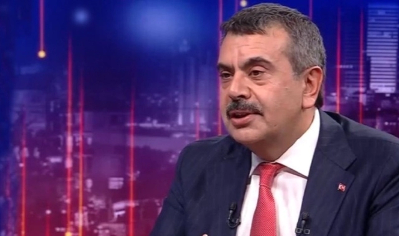 Bakan Tekin: Öğretmenlik Kariyer Basamakları Sınavı için ücret alınmayacak
