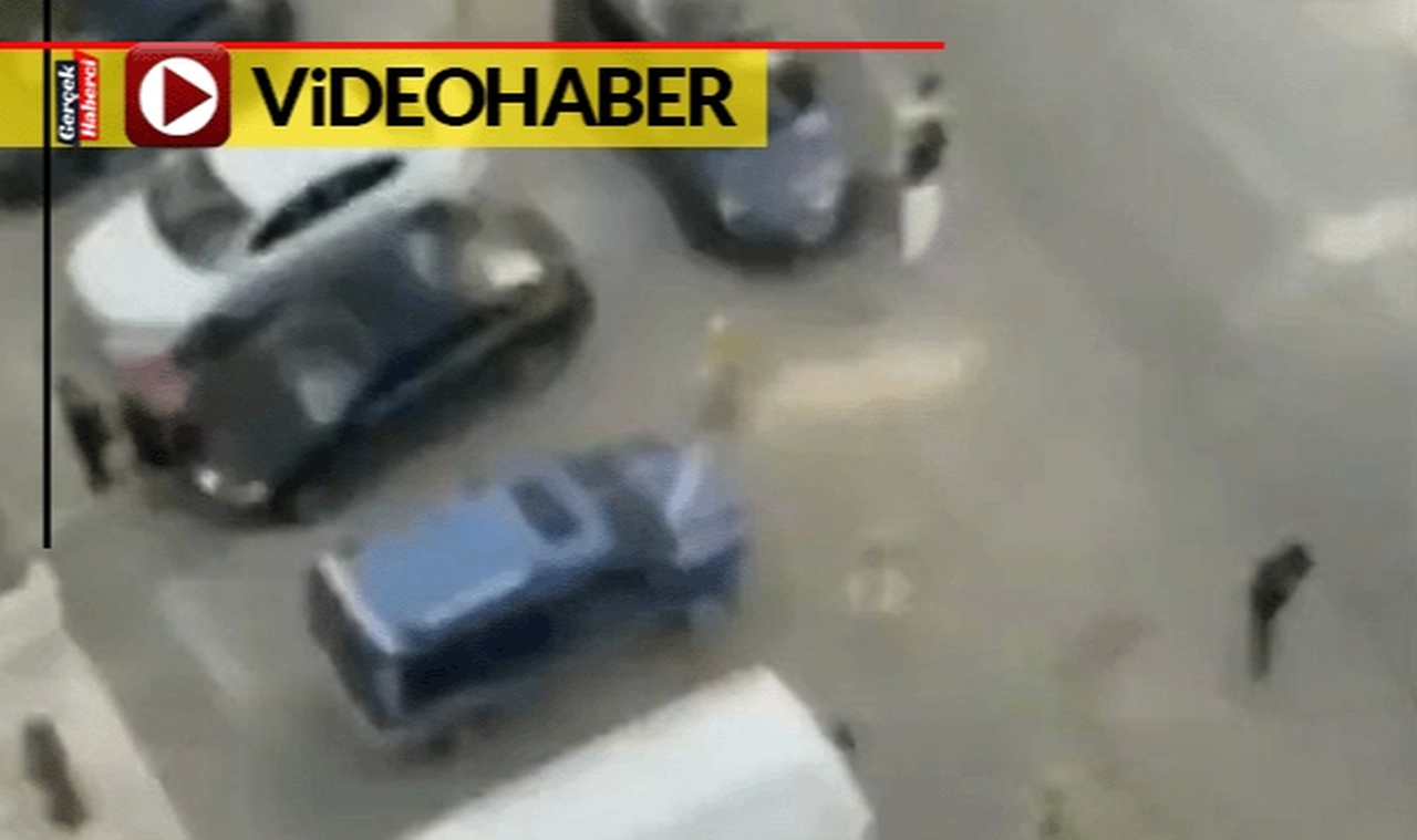 Kadın sürücüye üzerine yürüdü, bağırdıkça bağırdı