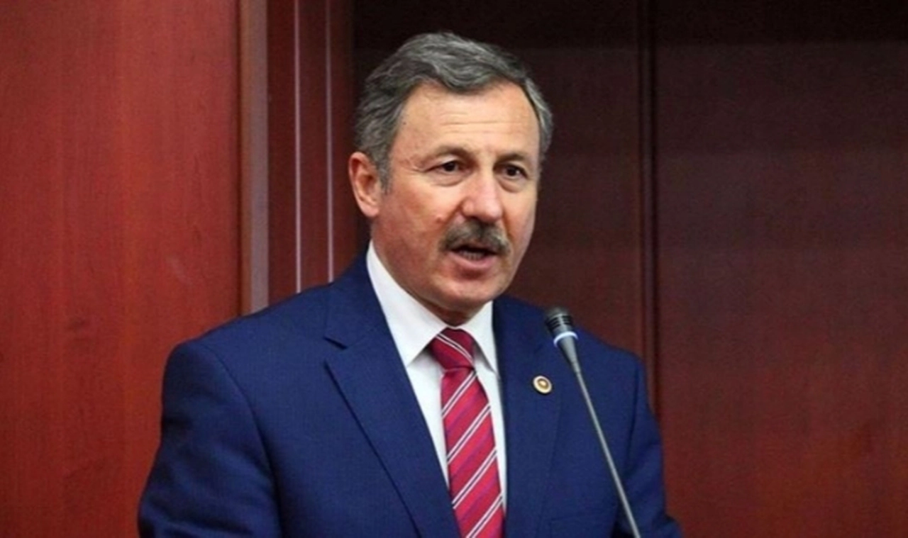 Özdağ'dan OVP yorumu; "Şimdiden vadesi dolmuş program bu"