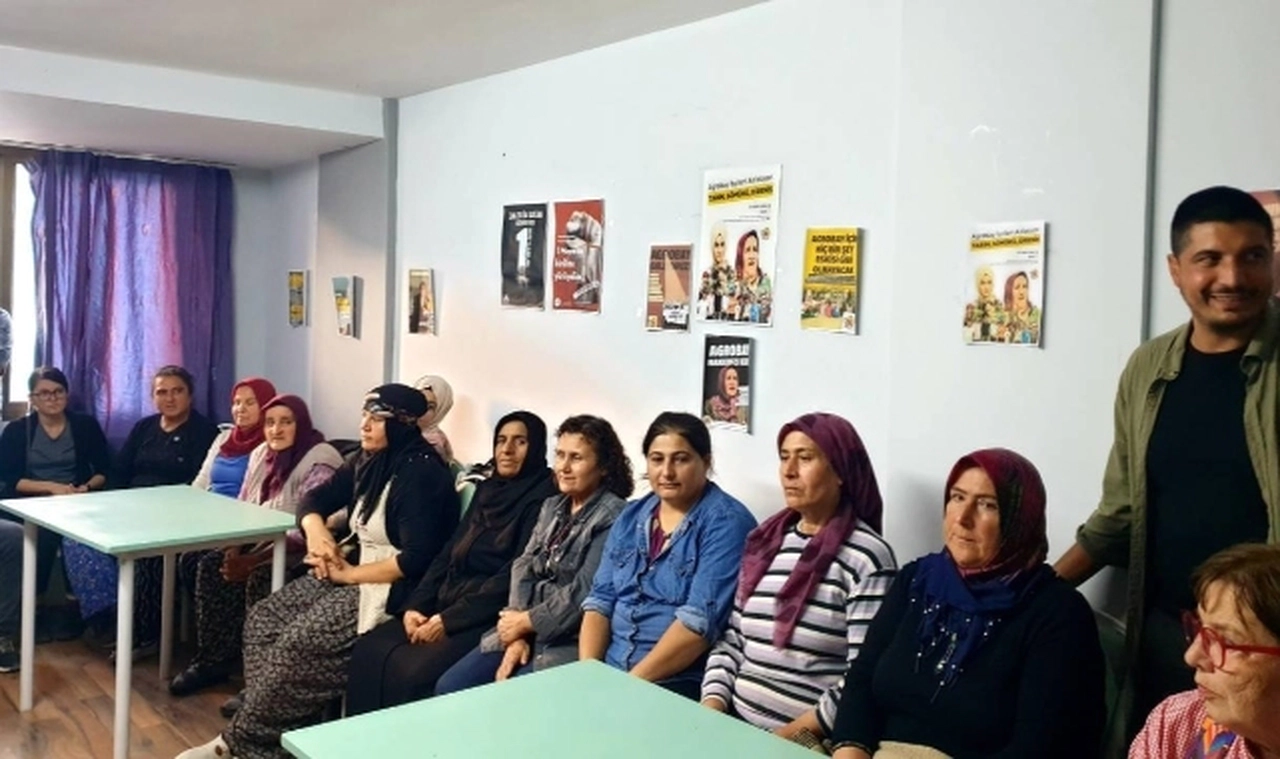 Agrobay'da işten atılan kadın işçiler: Haklarımızı söke söke alacağız