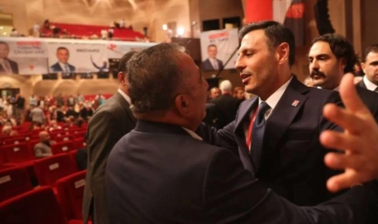 CHP İstanbul İl Kongresi ile değişimcilerin umudu arttı: “Genel Merkez eskisi kadar rahat değil”