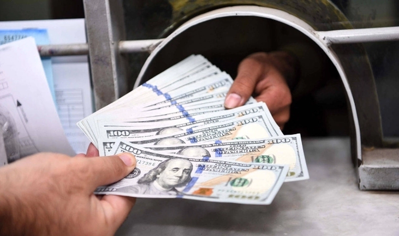 Dolar, TL karşısında yeni rekorunu kırdı