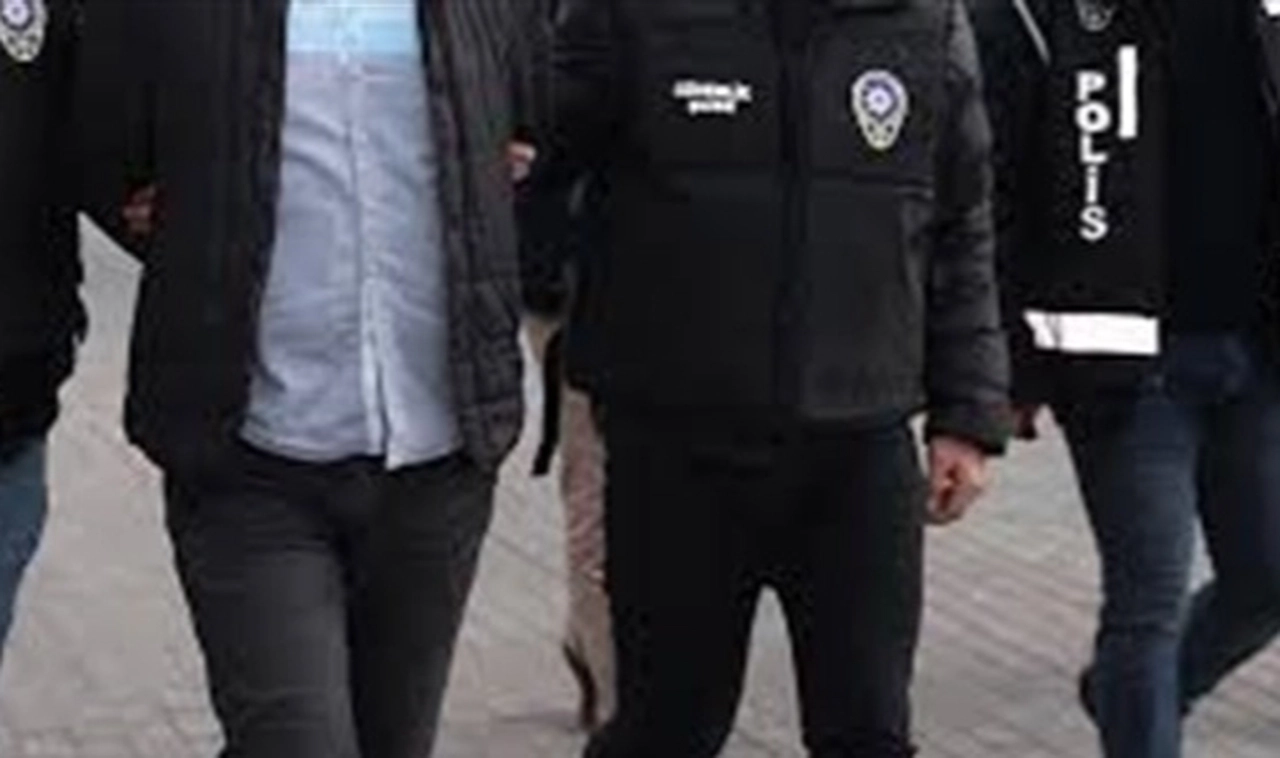 MHP'li yöneticiyi öldüren zanlı kadın kıyafetiyle yakalandı