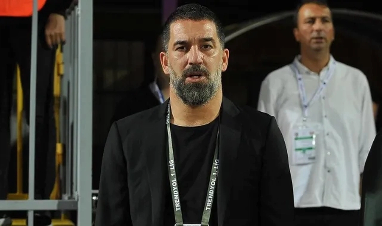 Arda Turan milyonlarca dolarını kaptırdığını açıkladı: Özgür Demirtaş yatırım yapmak isteyen sporculara bakın ne tavsiye verdi