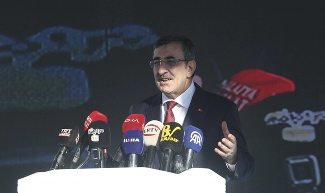 Cumhurbaşkanı Yardımcısı Yılmaz'dan yerel seçim mesajı: Cumhur İttifakı olarak belediye sayımızı artıracağımıza inanıyoruz