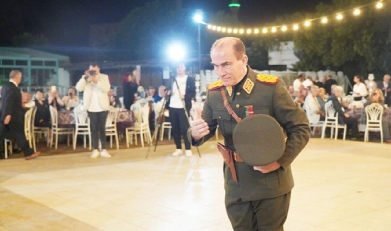 'Mareşal Atatürk' taklidi büyük tepki çekmişti: Atatürkçü Düşünce Derneği inceleme başlattı