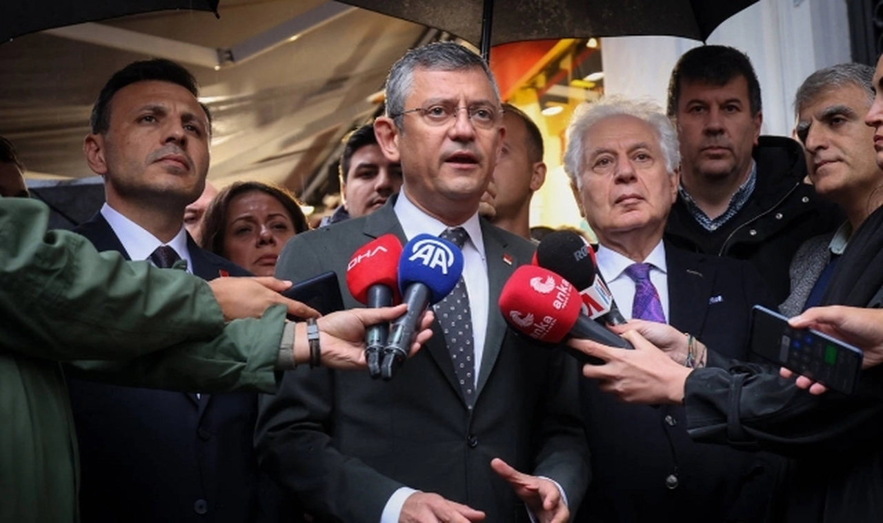 Özgür Özel’den çağrı: İyi insanlar meydanlara, yürüyüşlere, açıklamalara gelin
