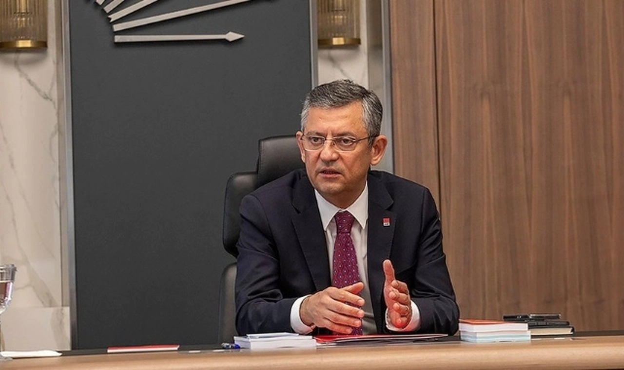 Özgür Özel'den Erdoğan'a 'Demirtaş' cevabı: Uykularını kaçırdığı çok belli