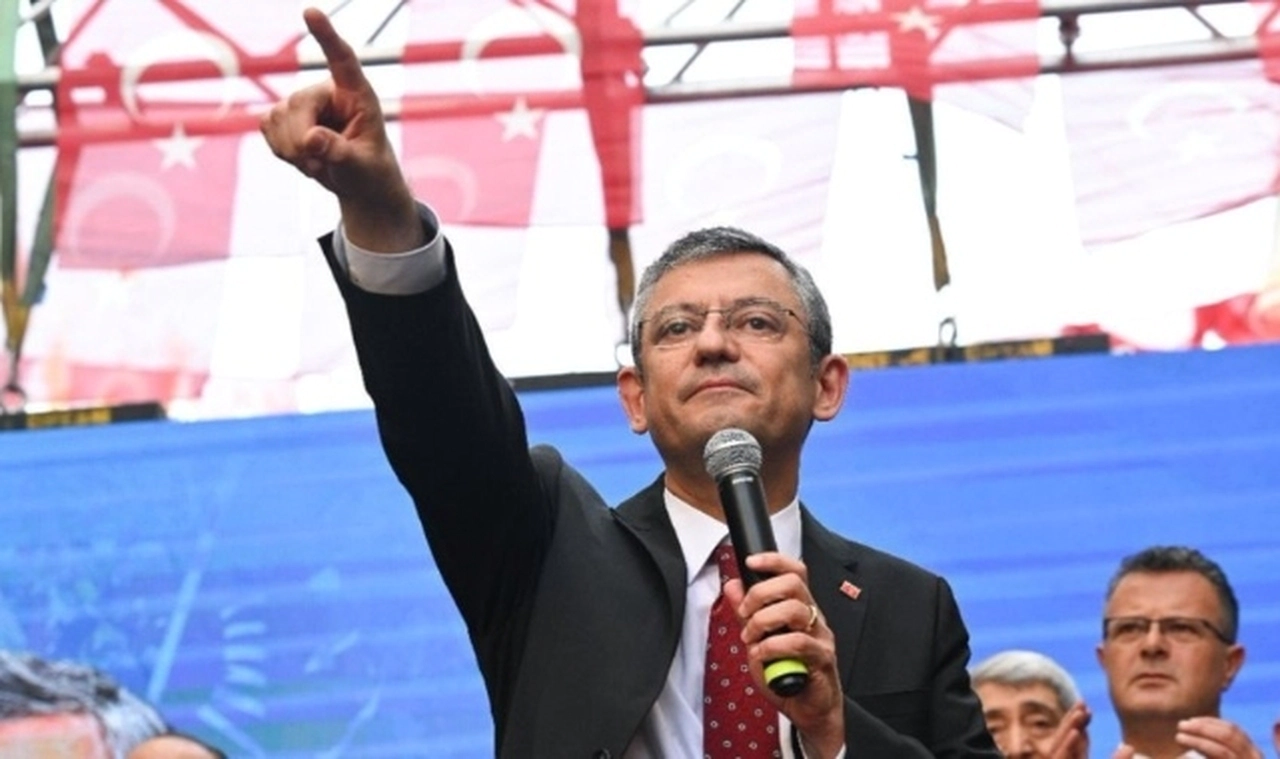Özgür Özel partililere seslendi: Alınacak intikam yok, kat edilecek yol var